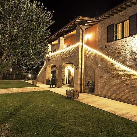 مبيت وإفطار باستيا أومبرا Il Casale Della Fornace المظهر الخارجي الصورة